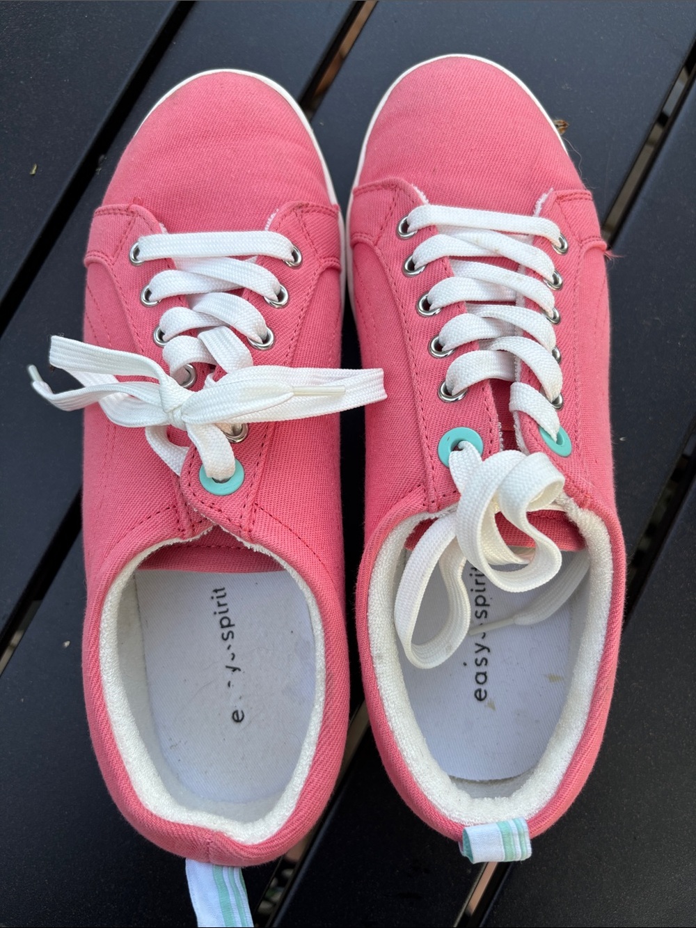 Easy Spirit coral sneakers Size 71/2